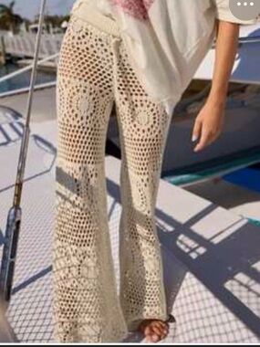 NWOT aerie Cream Crochet Wide-Leg Pants. Perfect condition!
